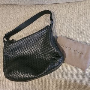 100% Authentic Bottega Veneta Shoulder/Crossbody Bag